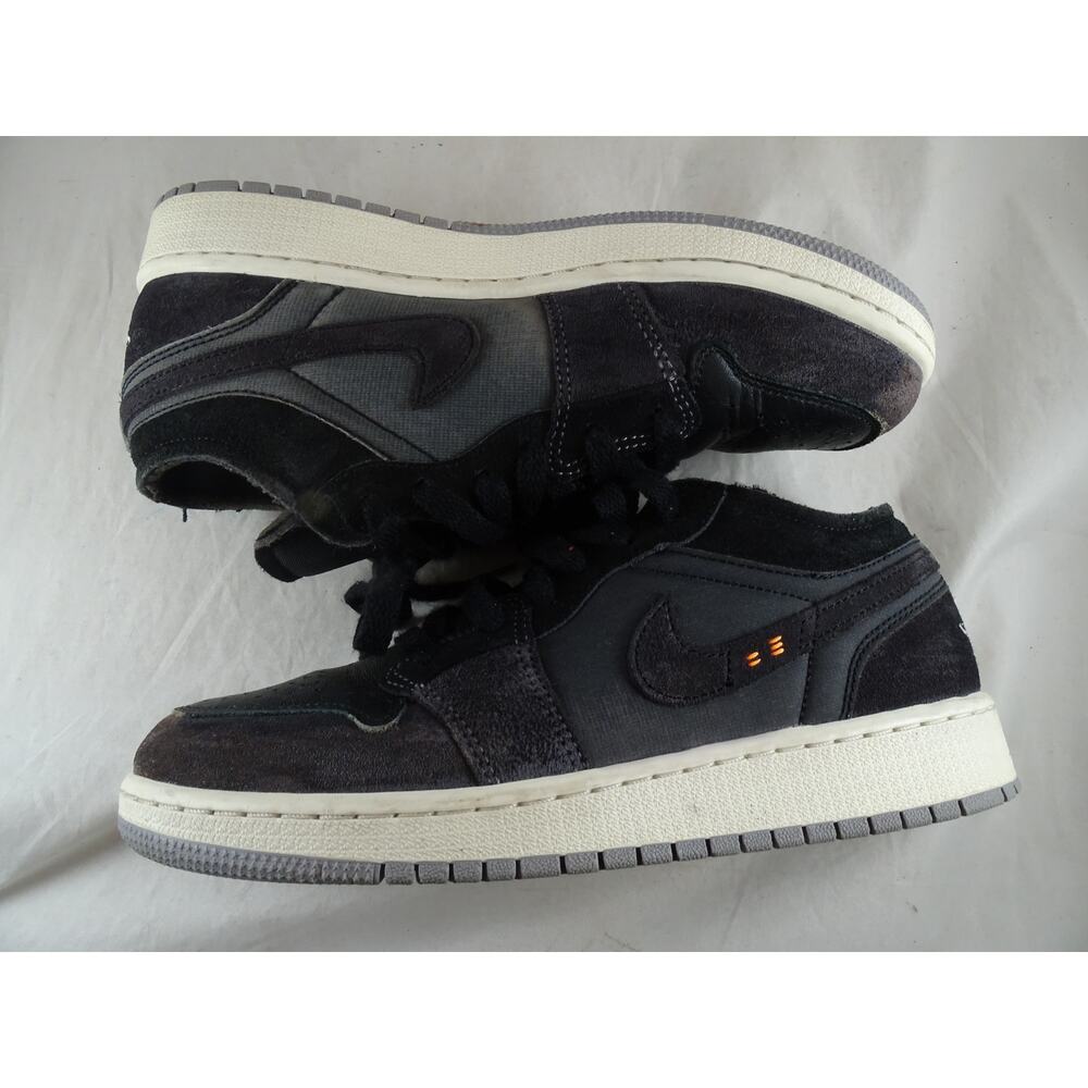 Air Jordan 1 Low SE Craft Inside Out Black 6Y Womens 7.5 DV0478-001